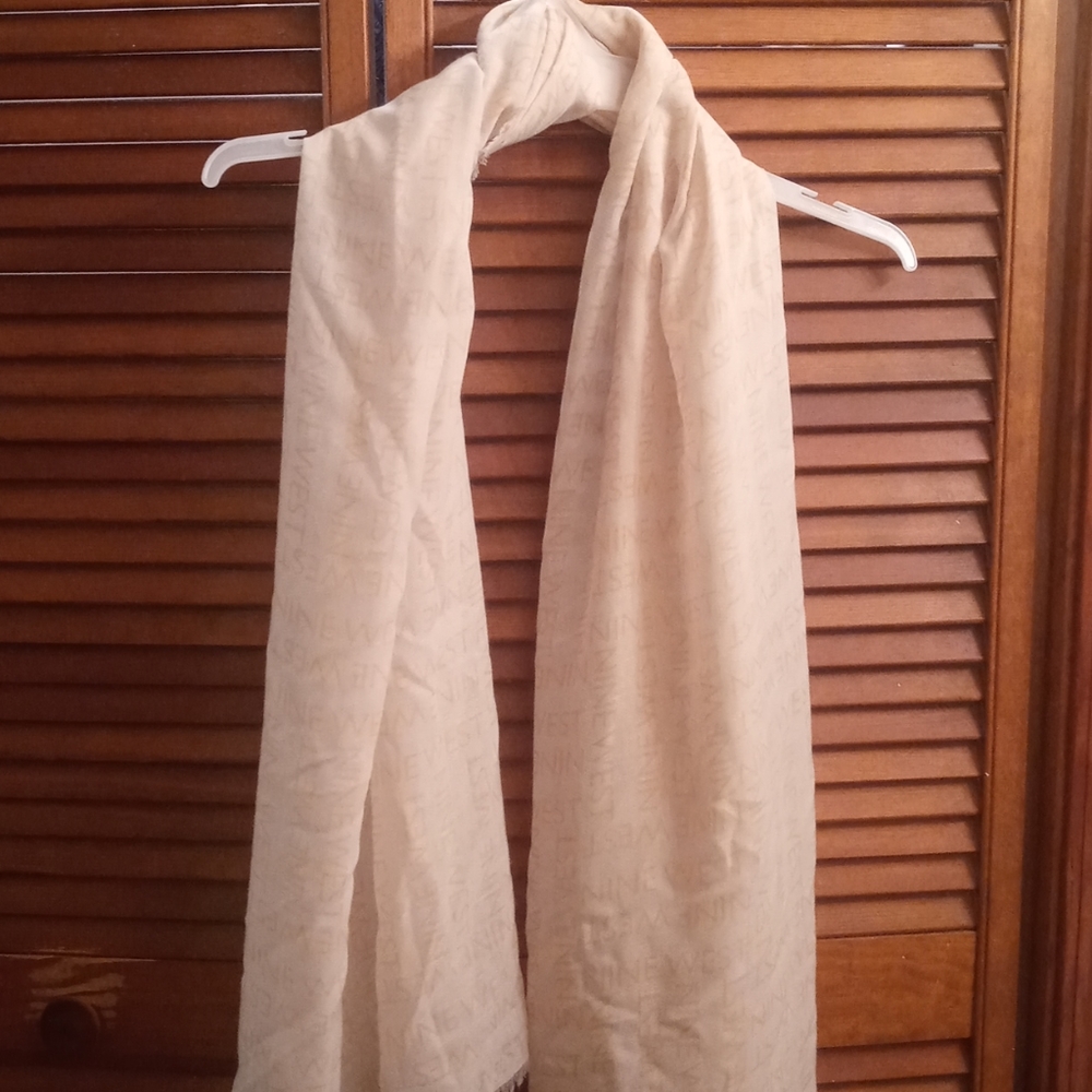 Nine West large Scarf
